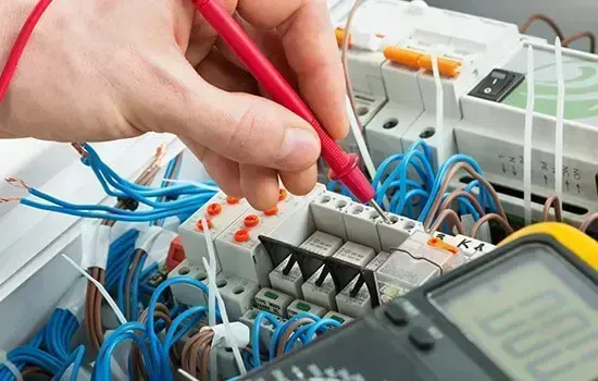 Professional electrician in Ilford